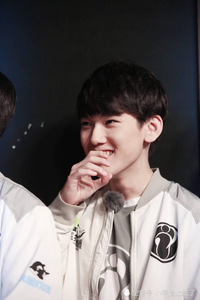 JackeyLove在加拿大队比赛中惊险取胜,战术调整引发热议!的简单介绍 JackeyLove在加拿大队比赛中惊险取胜,战术调整引发热议!的简单介绍