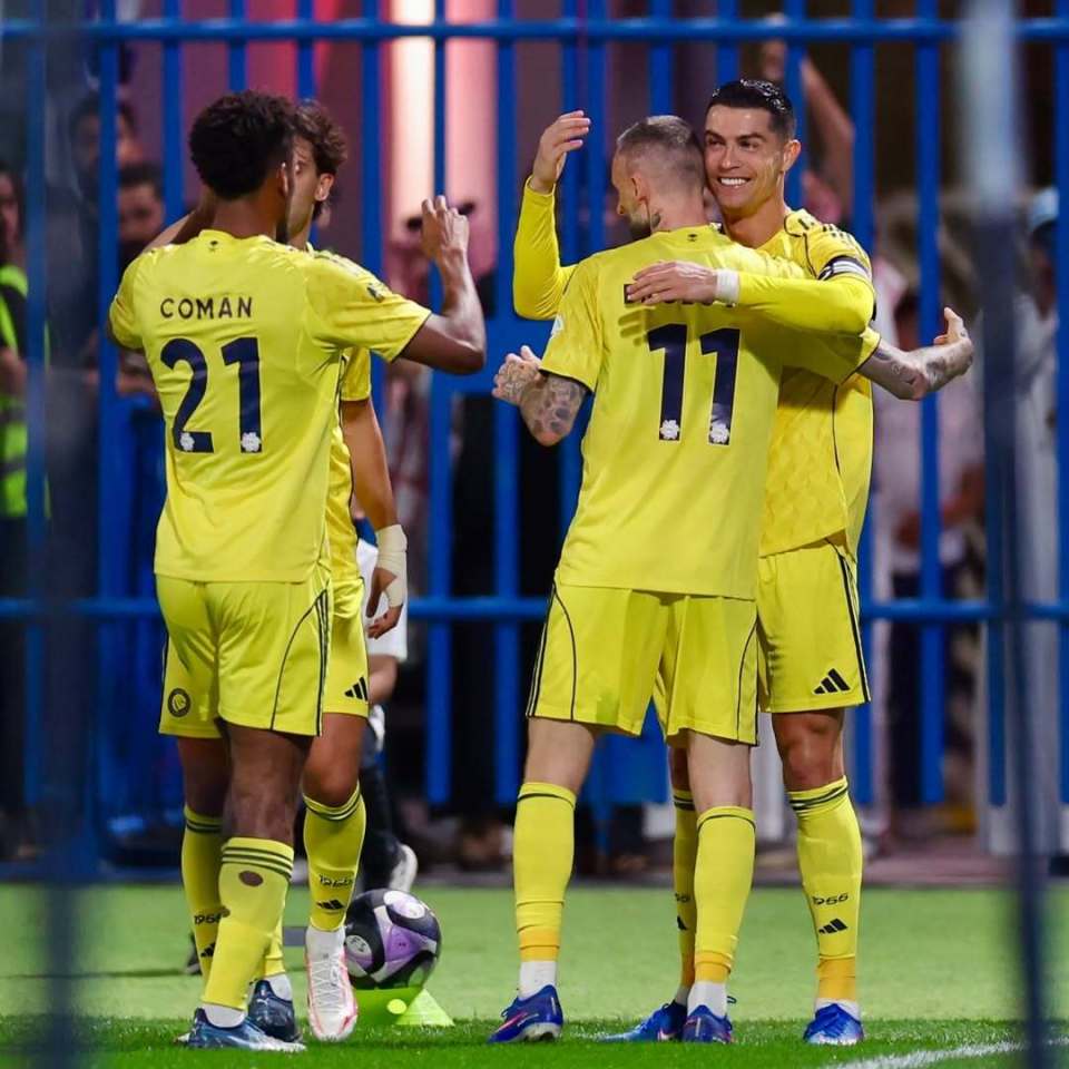 九游娱乐-C罗连续十五场比赛得分超过高光表现，G2挑战极限！的简单介绍