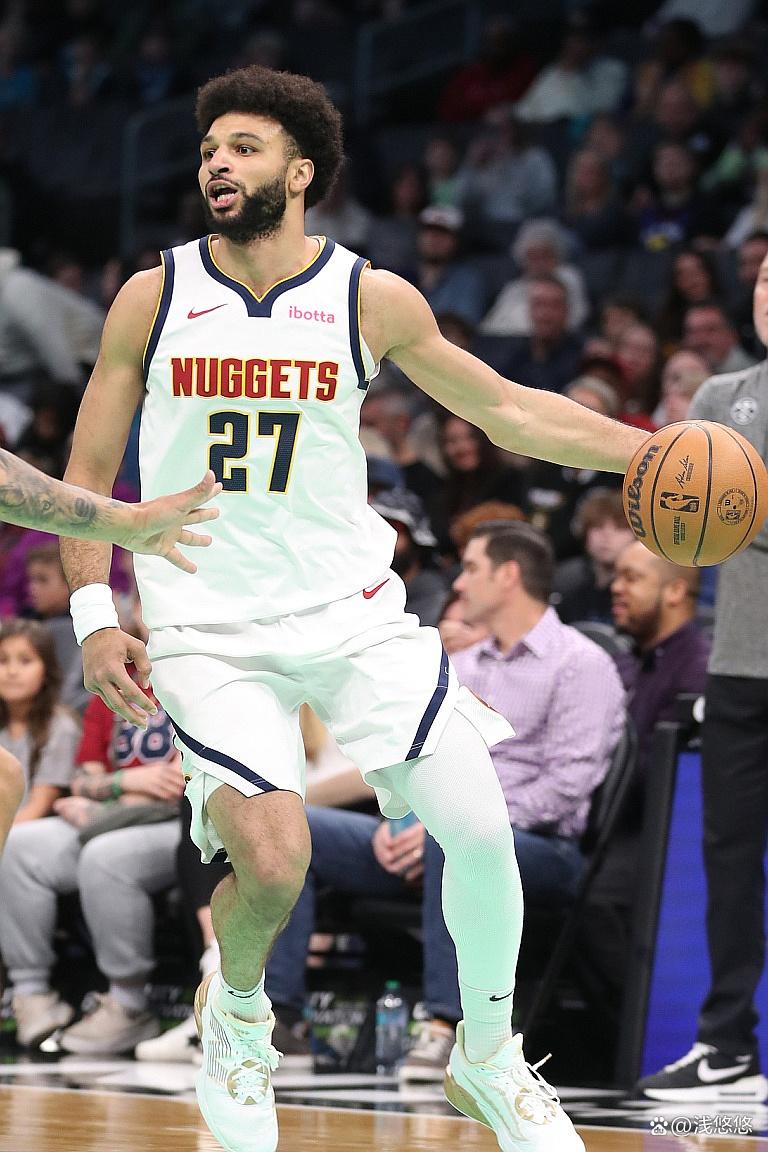 九游娱乐-关于穆雷回归赛场，比分优势明显首场状态亮眼，热火观众沸腾！的信息