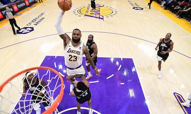 九游-詹姆斯关键节点关键助攻，独行侠带队取胜！的简单介绍